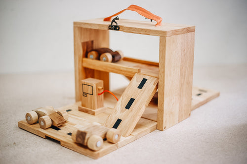 QToys Australia (USA) Toddler Perspex Easel